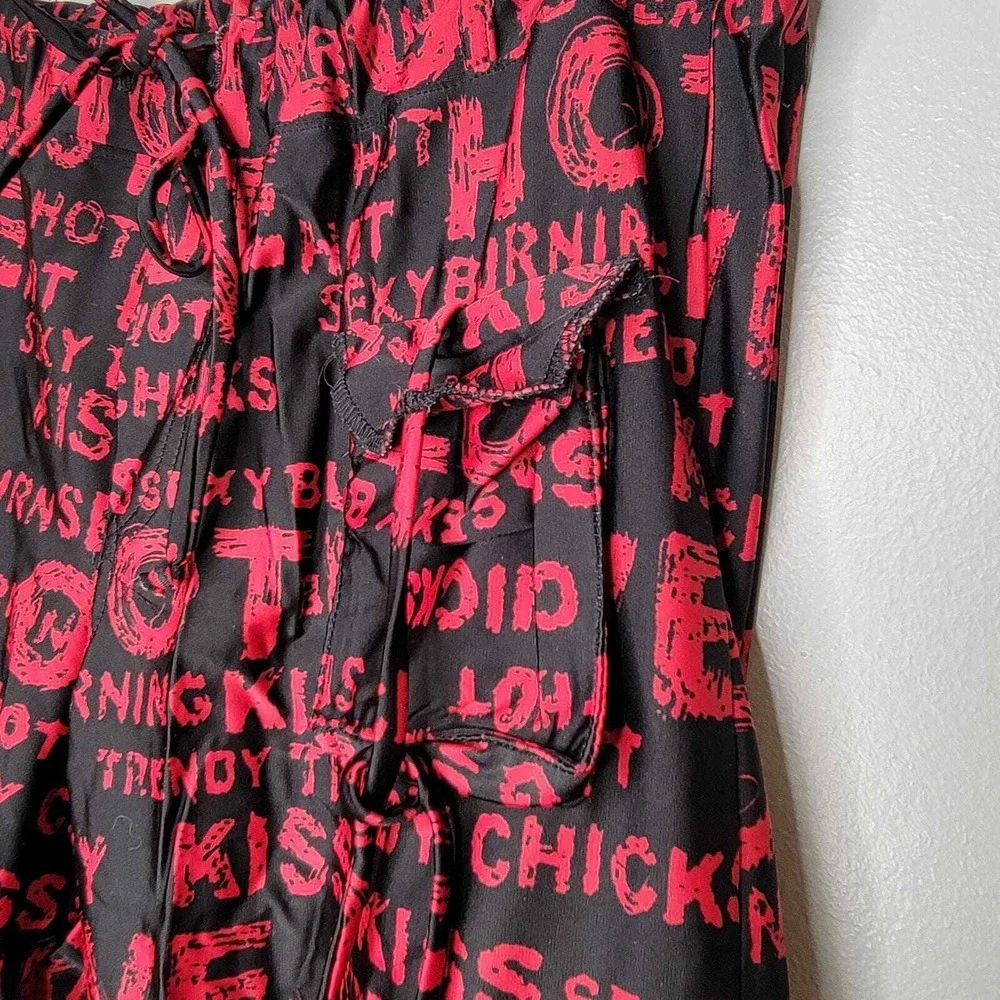 TurboWear Shorts Womens Size M Black Red Stretch Cargo Baggy‎ Dance Hot Kiss y2k - Picture 5 of 9